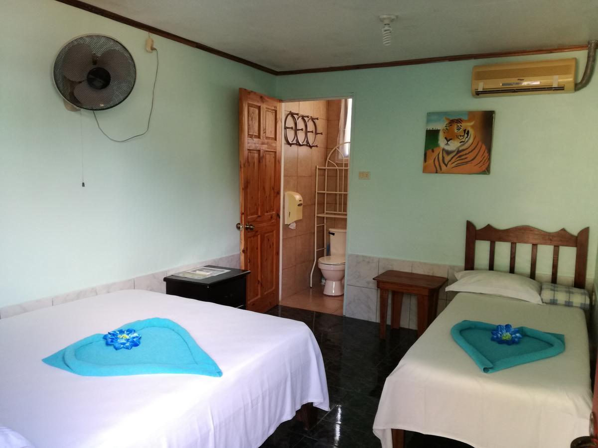 Hotel Margarita Sierpe Esterno foto